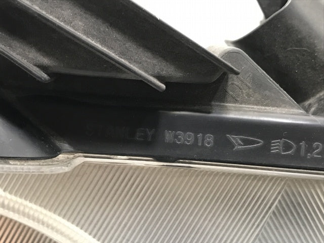 ルーミー/トール/カスタム M900A/M910A/M900S/M910S 純正 前期 右 ヘッドライト/ランプ LED レベライザー STANLEY W3918 トヨタ(133139)