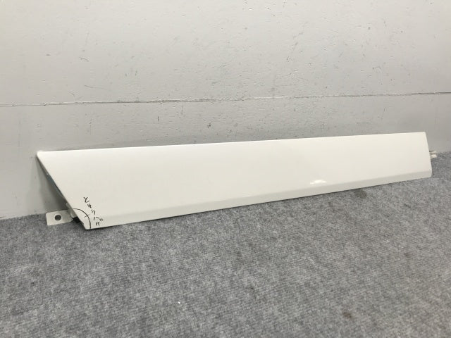 セレナ/ハイウェイスター C26/FPC26/NC26/FNPC26/HC26/HFC26/FNC26 純正 右 スライドドア レールカバー ブリリアントホワイトパール QAB 日産(133218)