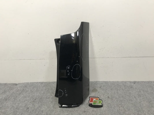 ヴォクシー/ノア/エスクァイア 80系/ZRR80W/85W/ZWR80W ZRR80G/85G/ZWR80G 純正 右 リア コーナーバンパー/パネル 52165-28010(133221)