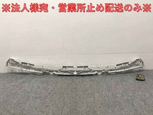 新品!X3シリーズ E83 純正 リア バンパー センター ホルダー 51 12 3 414 404 51123414404 未塗装 BMW(133297)