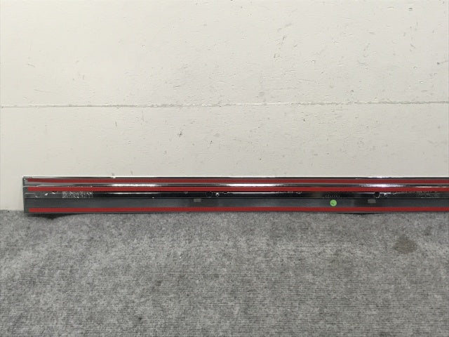 新品!A8/S8 4E系 純正 左 フロント ドア モール 4E0853953DGRU サフ アウディ(133434)