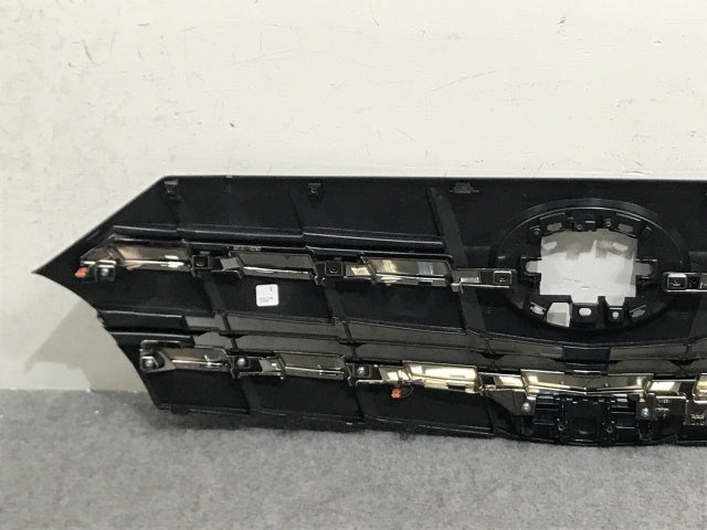 新車取り外し!アルファード 40/AGH40W/AGH45W 純正 フロント グリル/ラジエーターグリル アッパーグリル カメラ穴付 53111-V2010(133436)