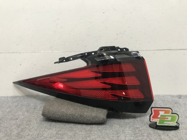 アルファード 40/AGH40W/AGH45W 純正 左 テールランプ/ライト/レンズ LED 81561-V2030 トヨタ(133441)
