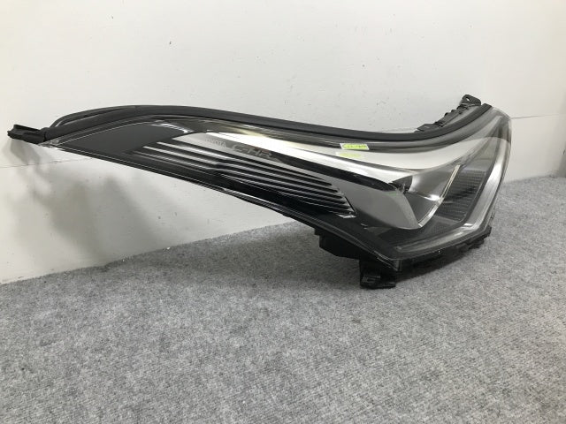 C-HR/CHR ZYX10/NGX10/NGX50 純正 前期 右 ヘッドライト/ランプ LED 刻印4 KOITO 10-101 トヨタ(133505)