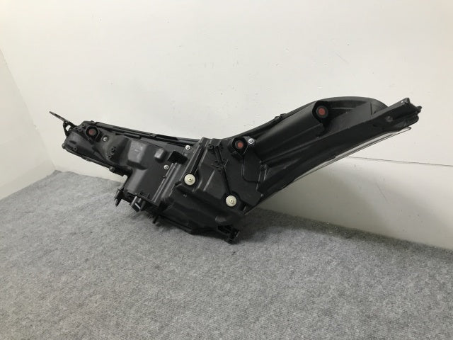 C-HR/CHR ZYX10/NGX10/NGX50 純正 前期 右 ヘッドライト/ランプ LED 刻印4 KOITO 10-101 トヨタ(133505)