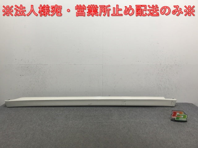 オデッセイ RA6/RA7/RA8/RA9 純正 前期 右 サイドステップ/サイドスカート 71800-S3N-ZZ00 プレミアムホワイトパール NH624P(133647)