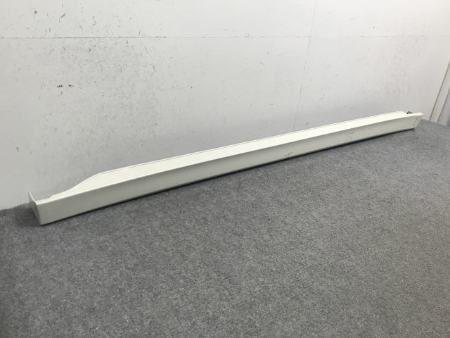 オデッセイ RA6/RA7/RA8/RA9 純正 前期 右 サイドステップ/サイドスカート 71800-S3N-ZZ00 プレミアムホワイトパール NH624P(133647)