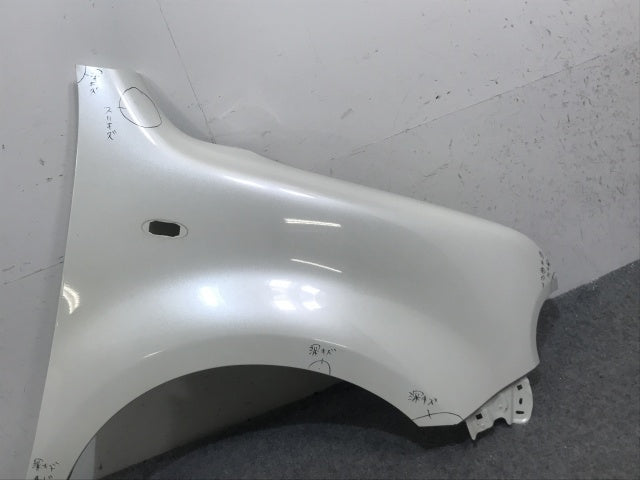 キューブ/ライダー Z12/NZ12 純正 右 フロント フェンダー ホワイト パール 日産(133653)