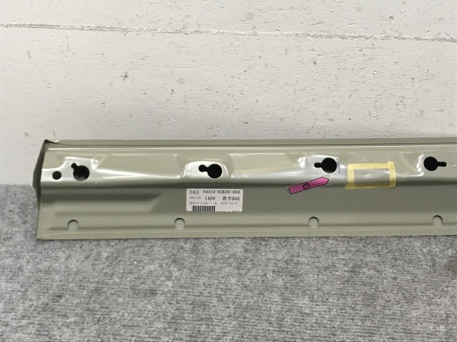 新品!パレット MK21S 純正 右 スライドドアレールカバー 64310-82K00-000 未塗装 スズキ(133663)