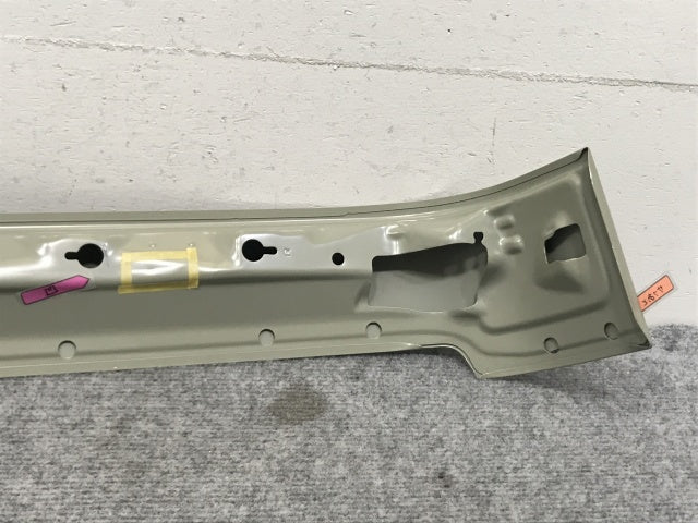 新品!パレット MK21S 純正 右 スライドドアレールカバー 64310-82K00-000 未塗装 スズキ(133663)