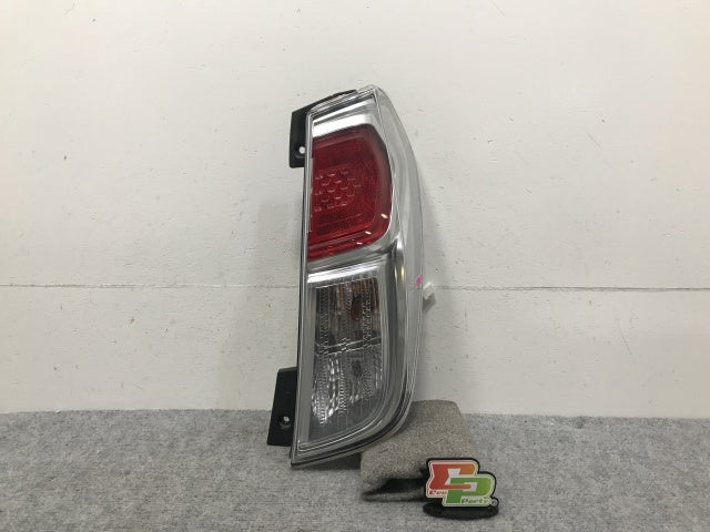 デイズルークス/EKスペース B21A/B11A 純正 右 テールランプ/ライト/レンズ LED IMASEN 1146-404 日産(133696)
