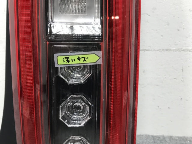 N-WGN/NWGN N-ワゴン/Nワゴン/エヌワゴン/JH3/JH4 純正 右 テールランプ/ライト/レンズ LED STANLEY W4841 ホンダ(133784)