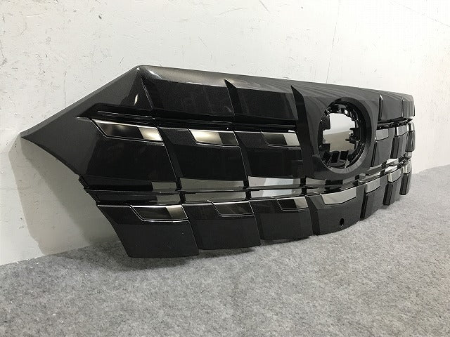 新車取り外し!アルファード 40系/AGH40W/AGH45W 純正 フロント グリル/ラジエーターグリル カメラ穴付 53111-V2010 トヨタ(133822)