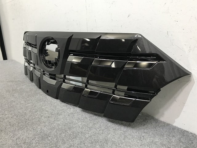 新車取り外し!アルファード 40系/AGH40W/AGH45W 純正 フロント グリル/ラジエーターグリル カメラ穴付 53111-V2010 トヨタ(133822)