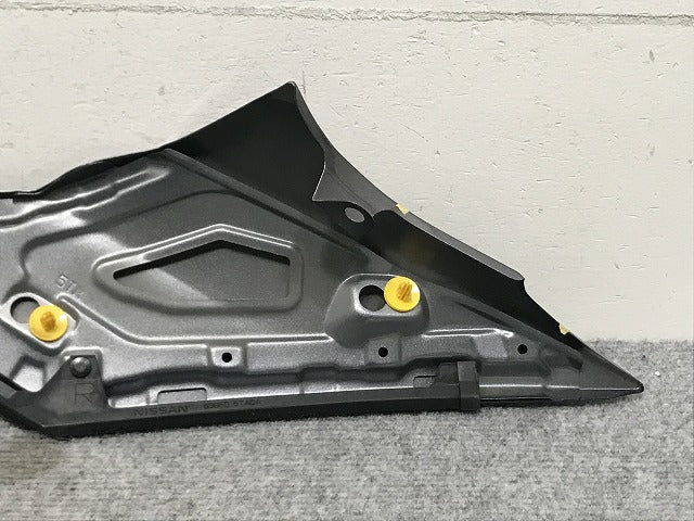 セレナ/ハイウェイスター/S/X/G/XV C27/GC/GFC/GNC/GFNC/HFC/HC 純正 右 フロント フィニッシャー アッパーフェンダー 638F0 5TA0A(133844)
