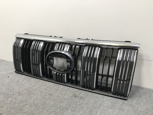 新車外し!ランドクルーザー/ランクル/プラド 150系/TRJ150W/GDJ150W/GDJ151W/GRJ150W/151W 純正 後期 フロント グリル 53111-60B20(133847)
