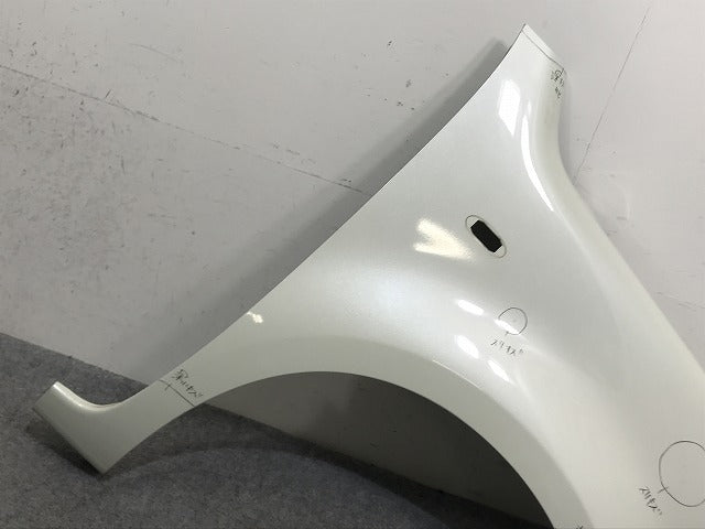 キューブ/ライダー Z12/NZ12 純正 右 フロント フェンダー FCA00-1FAMA ホワイトパール(3コートパール) QX1 日産(133879)