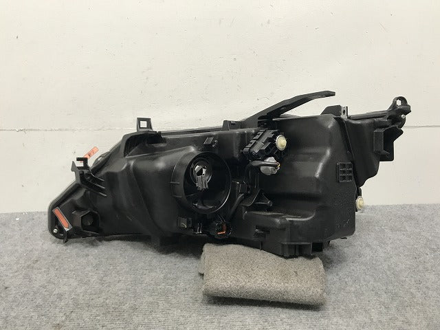 セレナ/ハイウェイスター/S/X/G/XV C27/GC/GFC/GNC/GFNC/HFC/HC 純正 前期 右ヘッドライト LED 刻印Z 100-23721 26025-5TF5A(133900)
