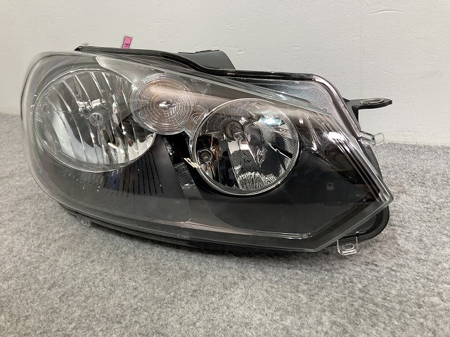 新品!ゴルフ6/GOLFⅥ 1KC系 純正 右 ヘッドライト/ランプ ハロゲン HELLA 5K2 941 006 K 5K2941006K フォルクスワーゲン(133904)