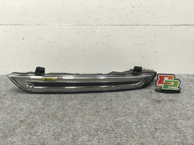 カイエン GTS 958/92A 純正 後期 左デイライト/デイタイムランニングライト LED 7P5.941.181.H/7P5941181H ポルシェ(133919)