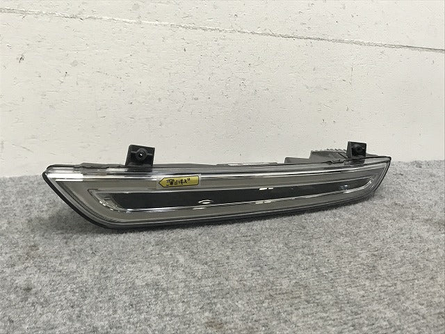 カイエン GTS 958/92A 純正 後期 左デイライト/デイタイムランニングライト LED 7P5.941.181.H/7P5941181H ポルシェ(133919)