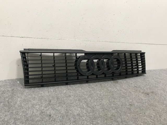 新品!80/90 B3/B4 純正 フロント グリル/ラジエーターグリル 893 853 655 A/893853655 素地 アウディ/Audi(133942)
