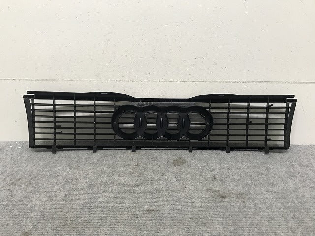 新品!80/90 B3/B4 純正 フロント グリル/ラジエーターグリル 893 853 655 A/893853655 素地 アウディ/Audi(133942)