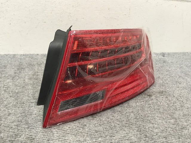 新品!A5(B8) 8T系 社外 後期 右 テールランプ/ライト/レンズ LED Magneti Marelli(マニェーティマレッリ)製 8T0945096H アウディ(133943)