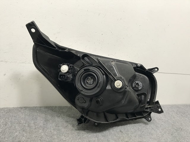 デイズ B21W 純正 左 ヘッドライト/ランプ ハロゲン レベライザー STANLEY W1047 26060-6A03E 日産(133951)
