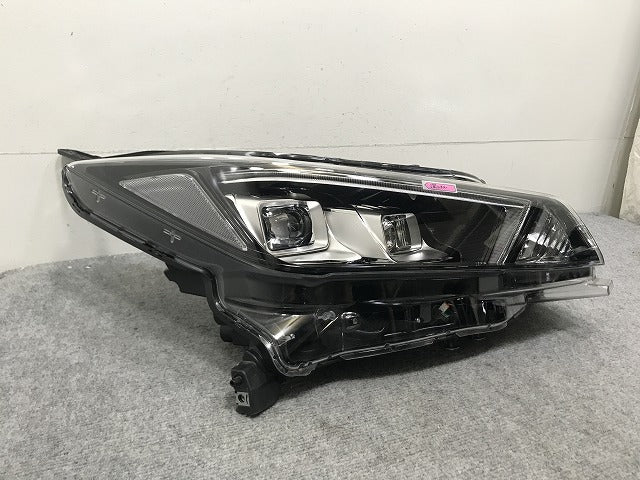 リーフ ZE1 純正 右 ヘッドライト/ランプ LED レベライザー 刻印P ICHIKOH 1954/26010 5SK5A 26025-5SK5A 日産(133954)
