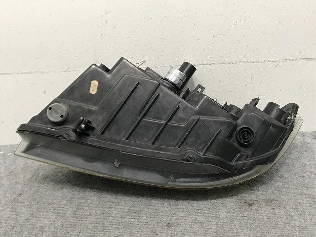 3シリーズ E90/E91 純正 前期 右 ヘッドライト/ランプ 光源不明 VALEO 6942724-04 BMW(133962)
