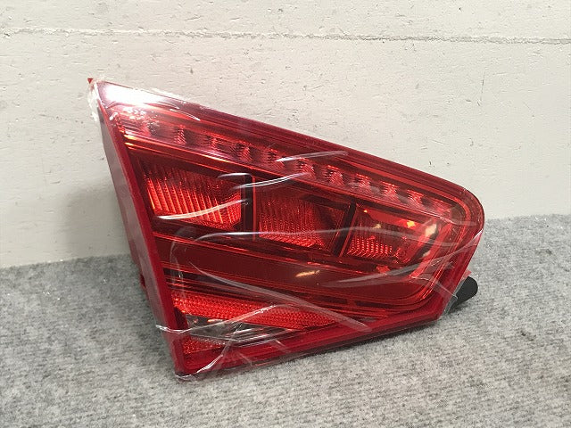 新品!A8(D4) 4H系 純正 前期 左 テールランプ/ライト/レンズ/フィニッシャーランプ/内側 LED 4H0.945.093 4H0945093 アウディ(133968)