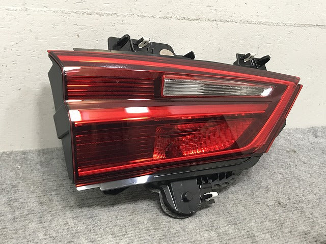 新品!X2 シリーズ F39 純正 左 テールランプ/ライト/レンズ/フィニッシャーランプ/内側 LED F03689000F 63217420747 BMW(133975)