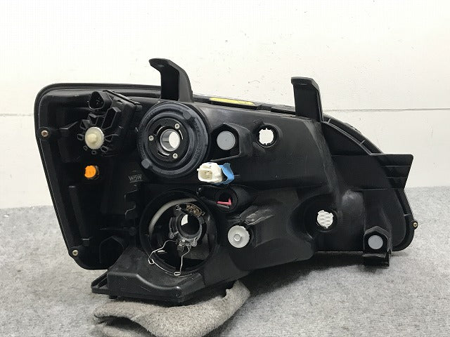 ノア NOAH/60系/AZR60G/AZR65G 純正 前期 左 ヘッドライト/ランプ キセノン HID AFS無 レベライザー付 刻印B1 KOITO 28-152 トヨタ(133992)