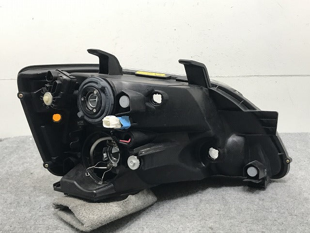 ノア NOAH/60系/AZR60G/AZR65G 純正 前期 左 ヘッドライト/ランプ キセノン HID AFS無 レベライザー付 刻印B1 KOITO 28-152 トヨタ(133992)