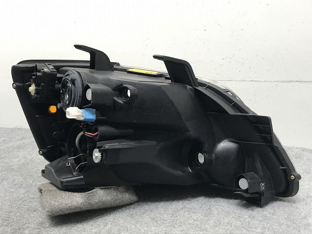 ノア NOAH/60系/AZR60G/AZR65G 純正 前期 左 ヘッドライト/ランプ キセノン HID AFS無 レベライザー付 刻印B1 KOITO 28-152 トヨタ(133992)