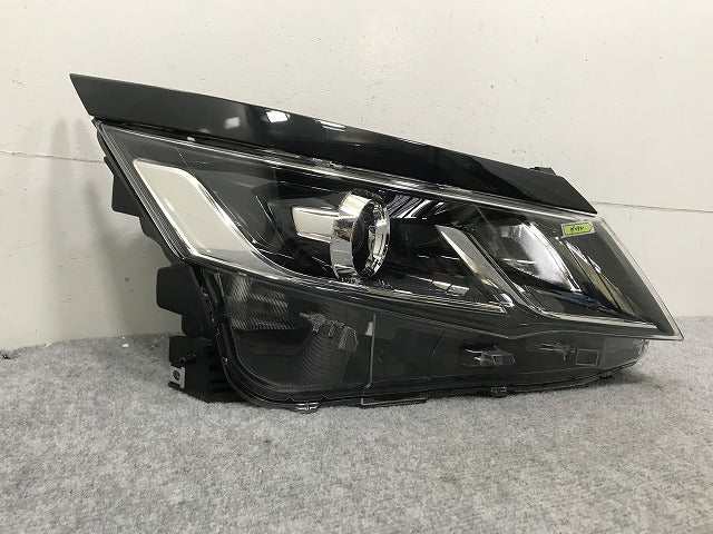 セレナ/ハイウェイスター/S/X/G/XV C27/GC/GFC/GNC/GFNC/HFC/HC 純正 前期 右ヘッドライト LED レベ付 100-23721 26010-5TF5A(133999)