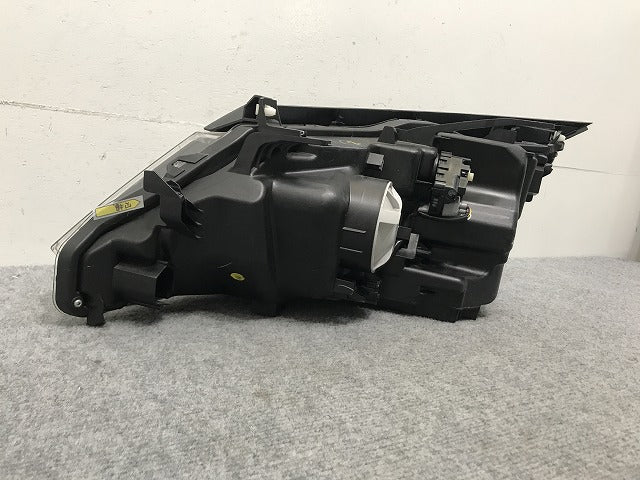 セレナ/ハイウェイスター/S/X/G/XV C27/GC/GFC/GNC/GFNC/HFC/HC 純正 前期 右ヘッドライト LED レベ付 100-23721 26010-5TF5A(133999)