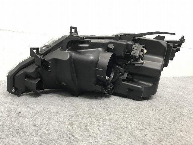 セレナ/ハイウェイスター/S/X/G/XV C27/GC/GFC/GNC/GFNC/HFC/HC 純正 前期 右ヘッドライト LED レベ付 100-23721 26025-5TF5A(134002)