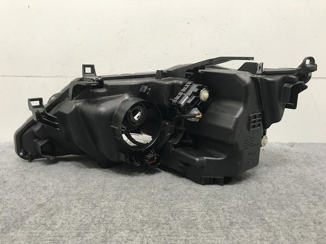 セレナ/ハイウェイスター/S/X/G/XV C27/GC/GFC/GNC/GFNC/HFC/HC 純正 前期 右ヘッドライト LED レベ付 100-23721 26025-5TF5A(134002)