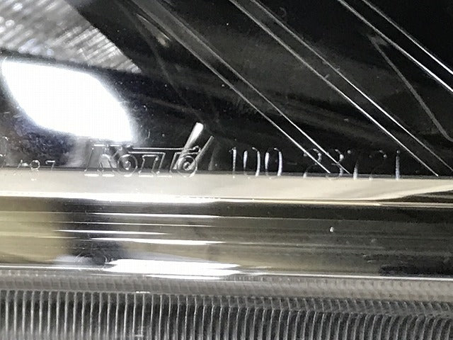 セレナ/ハイウェイスター/S/X/G/XV C27/GC/GFC/GNC/GFNC/HFC/HC 純正 前期 右ヘッドライト LED レベ付 100-23721 26025-5TF5A(134002)