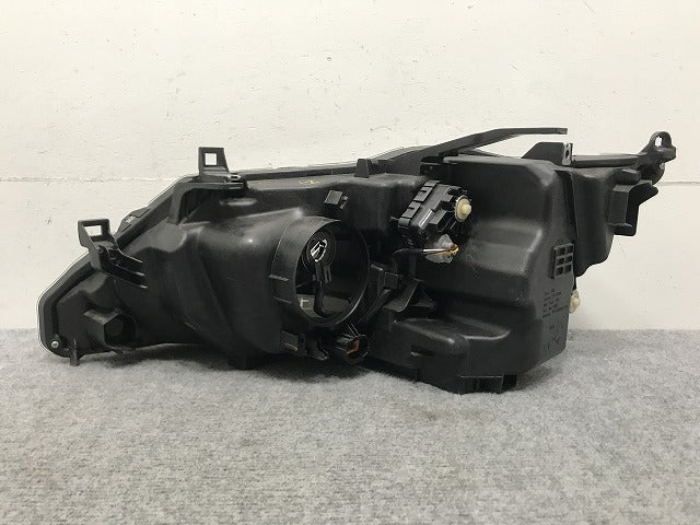 セレナ/ハイウェイスター/S/X/G/XV C27/GC/GFC/GNC/GFNC/HFC/HC 純正 前期 右ヘッドライト LED レベ付 100-23721 26025-5TF5A(134003)