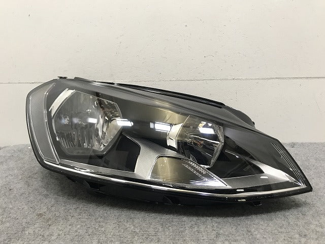 新品!ゴルフ7/GOLF VII 5G/AU 純正 前期 右 ヘッドライト/ランプ ハロゲン VALEO 5G2 941 006 E 5G2941006E フォルクスワーゲン(134007)