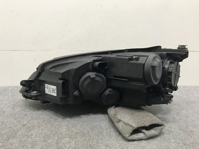 新品!ゴルフ7/GOLF VII 5G/AU 純正 前期 右 ヘッドライト/ランプ ハロゲン VALEO 5G2 941 006 E 5G2941006E フォルクスワーゲン(134007)