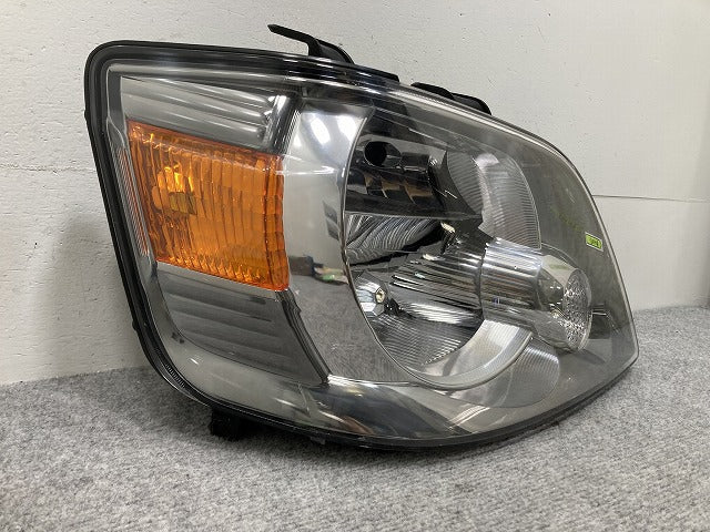 ノア/NOAH 60系/AZR60G/AZR65G 純正 前期 右 ヘッドライト/ランプ キセノン HID AFS無 レベライザー付 刻印B1 KOITO 28-152 トヨタ(134019)