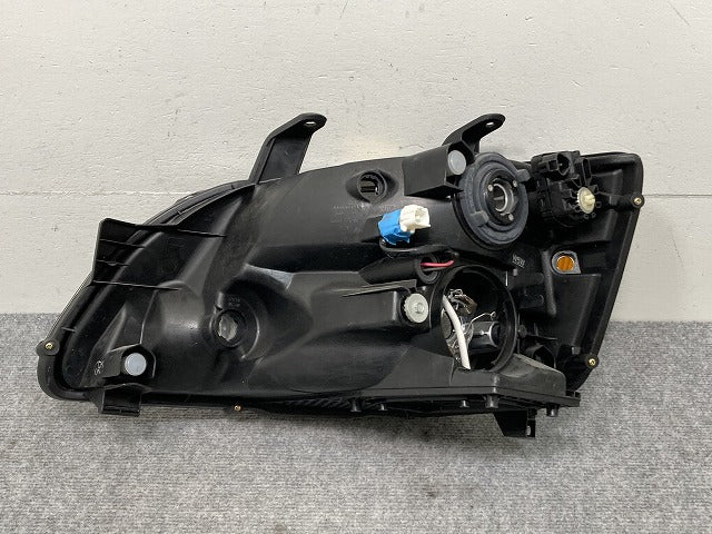 ノア/NOAH 60系/AZR60G/AZR65G 純正 前期 右 ヘッドライト/ランプ キセノン HID AFS無 レベライザー付 刻印B1 KOITO 28-152 トヨタ(134019)