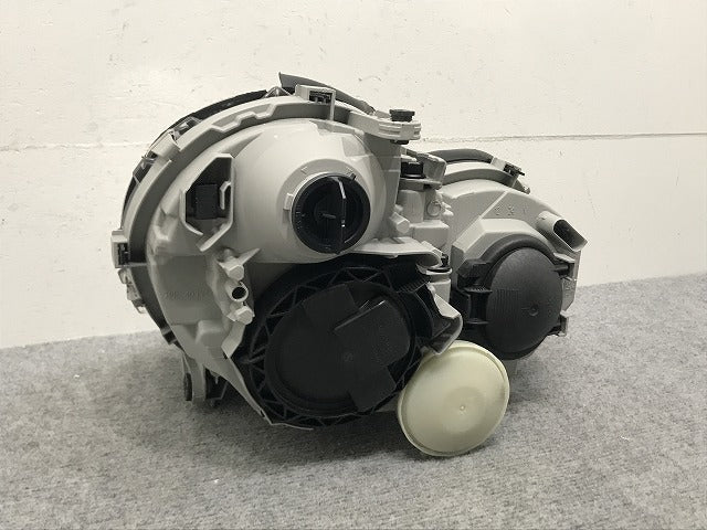 新品!Cクラス W203 社外 左 ヘッドライト ハロゲン AL Automotive Lighting 0 301 166 601/LE98C646 2038200761 メルセデスベンツ(134031)