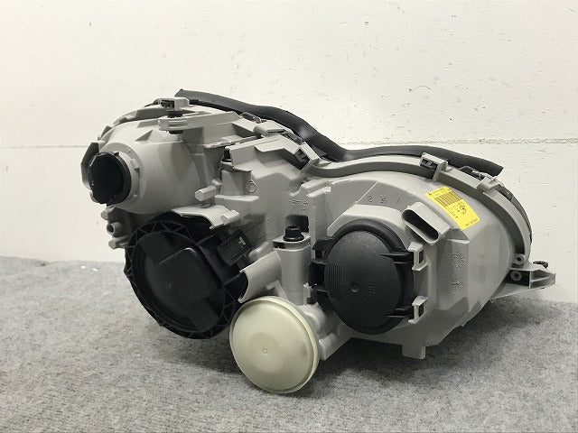 新品!Cクラス W203 社外 左 ヘッドライト ハロゲン AL Automotive Lighting 0 301 166 601/LE98C646 2038200761 メルセデスベンツ(134031)