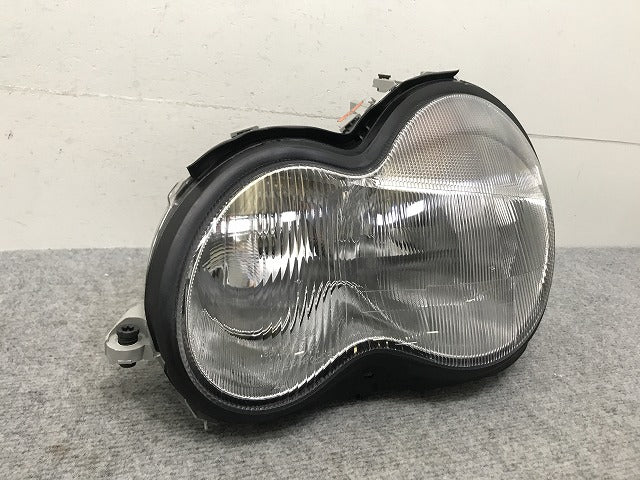 新品!Cクラス W203 社外 左 ヘッドライト ハロゲン AL Automotive Lighting 0 301 166 601/LE98C646 2038200761 メルセデスベンツ(134032)