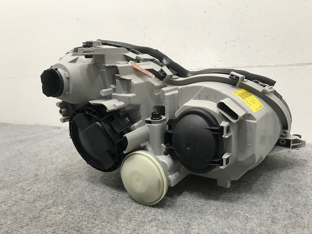 新品!Cクラス W203 社外 左 ヘッドライト ハロゲン AL Automotive Lighting 0 301 166 601/LE98C646 2038200761 メルセデスベンツ(134032)